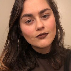 Meet your Posher, Luisa